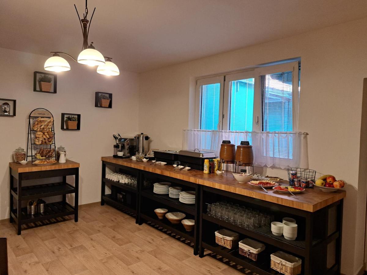 Apartman U Sudu Kobylí Eksteriør bilde